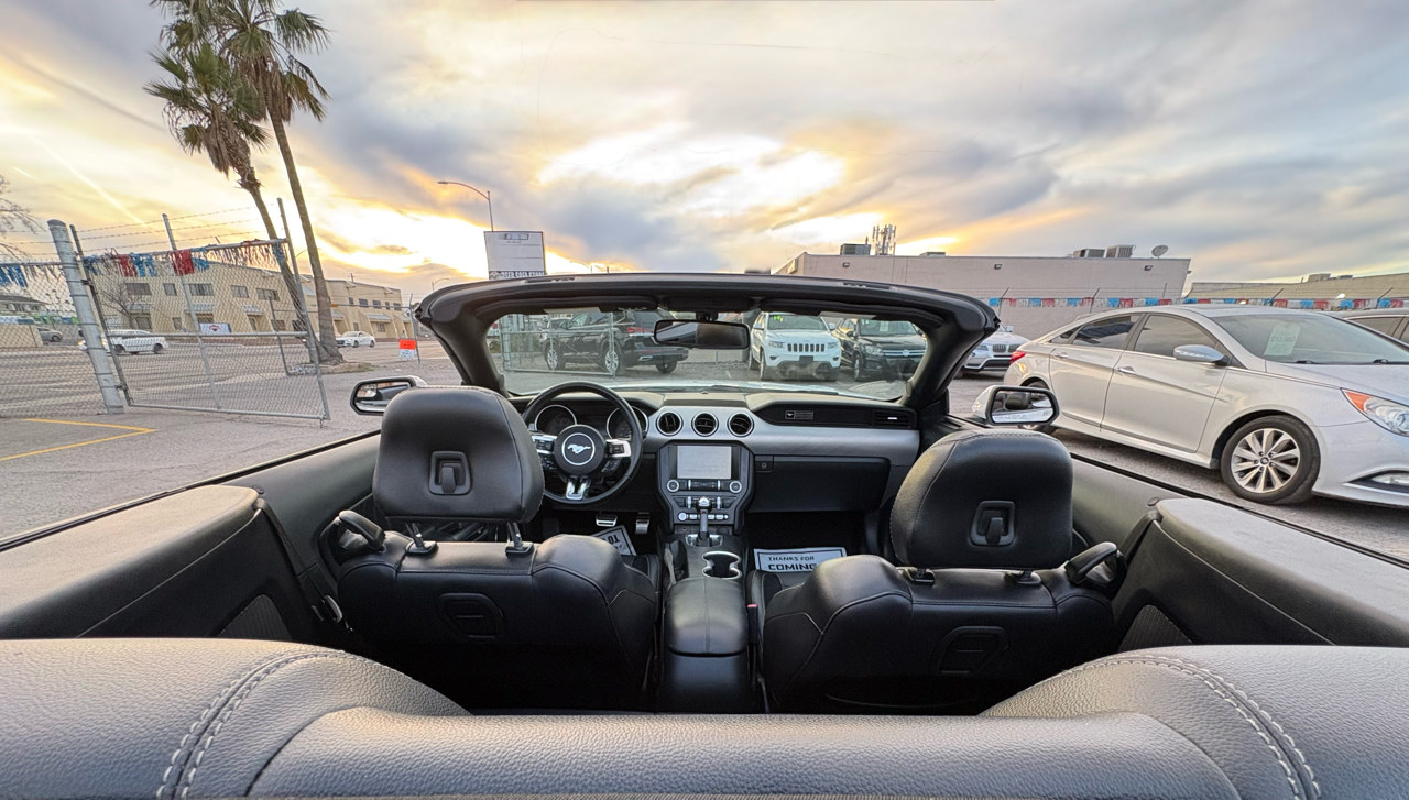 Ford Mustang EcoBoost Convertible 2020