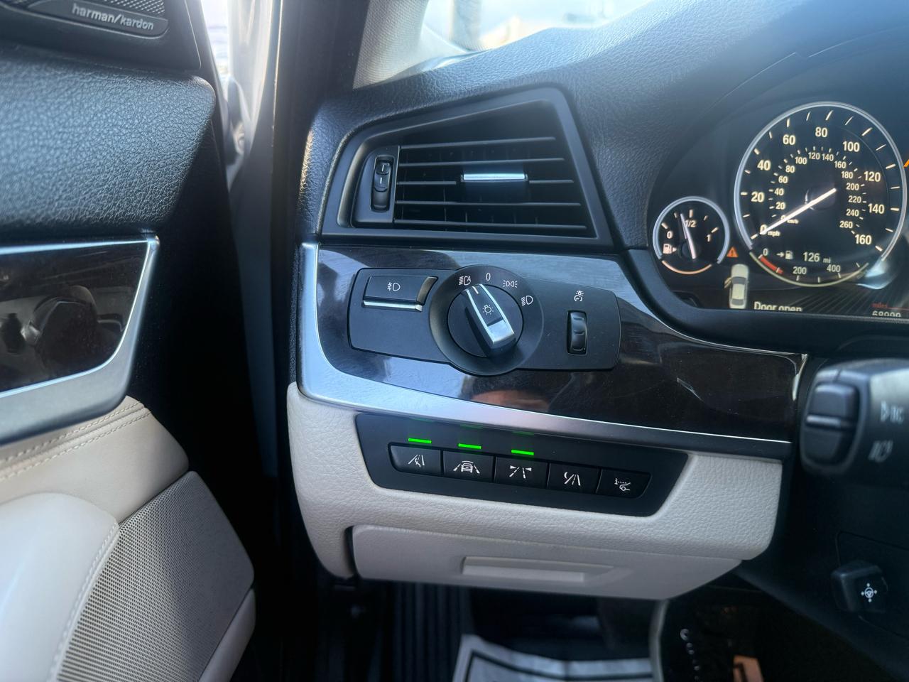 BMW 5 Series 4dr Sdn 528i RWD 2016