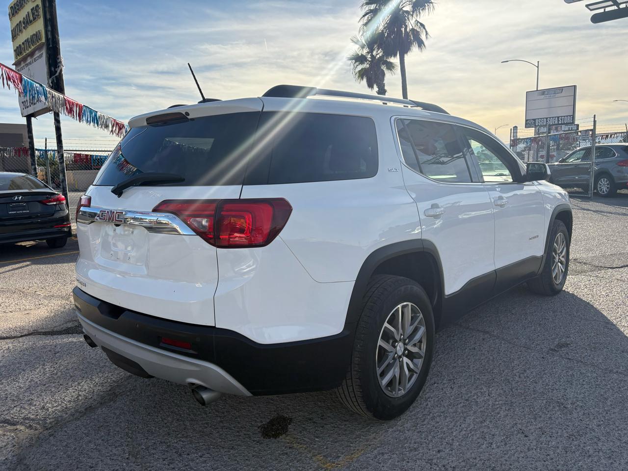 GMC Acadia FWD 4dr SLT w/SLT-1 2017