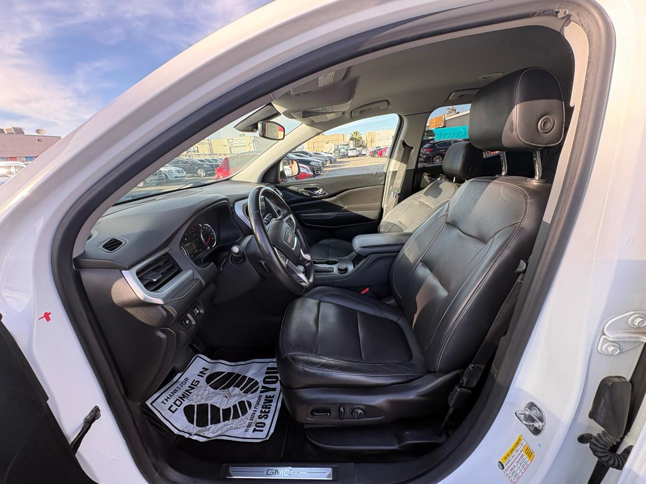 GMC Acadia FWD 4dr SLT w/SLT-1 2017