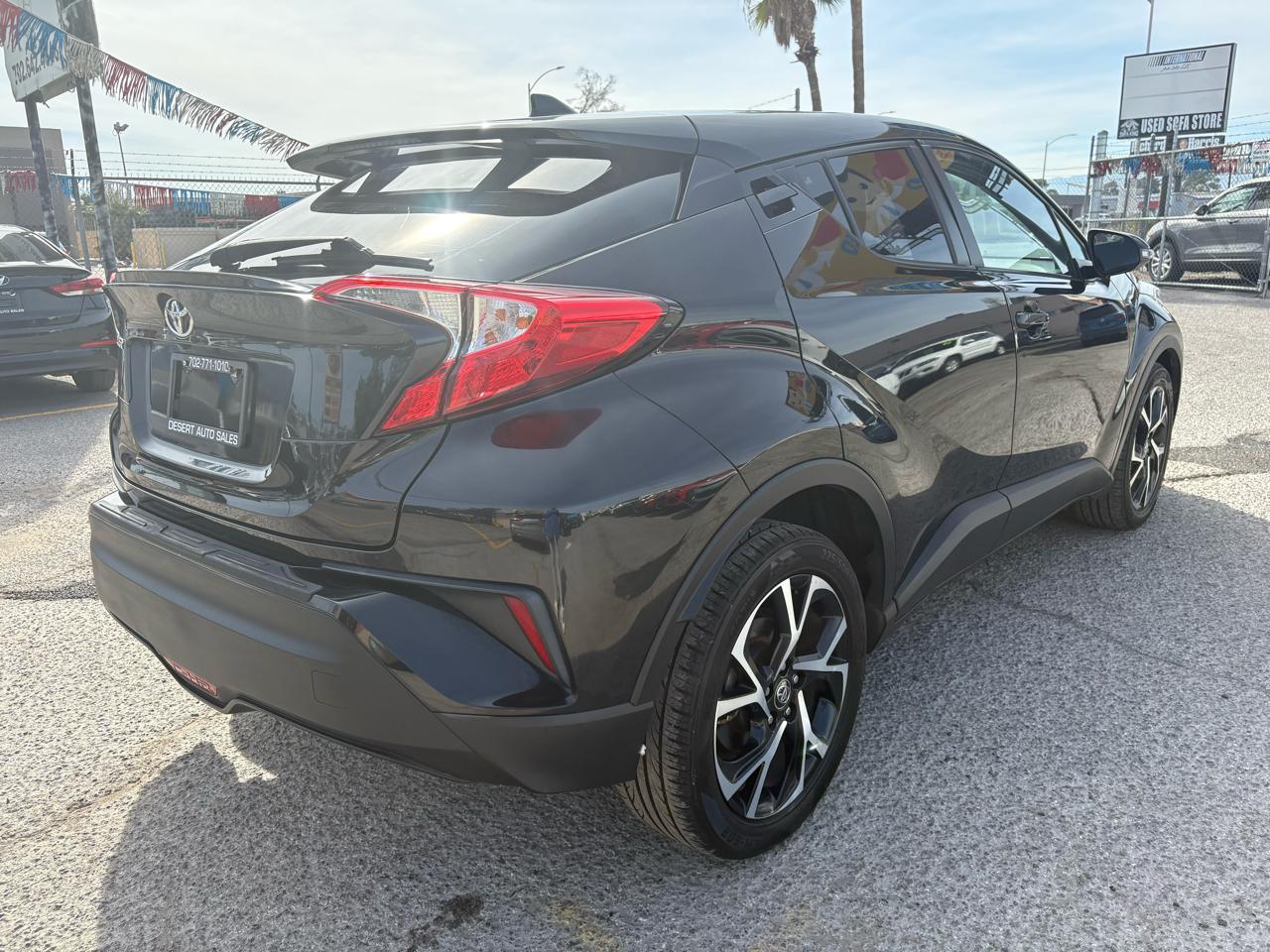 Toyota C-HR XLE FWD (Natl) 2018