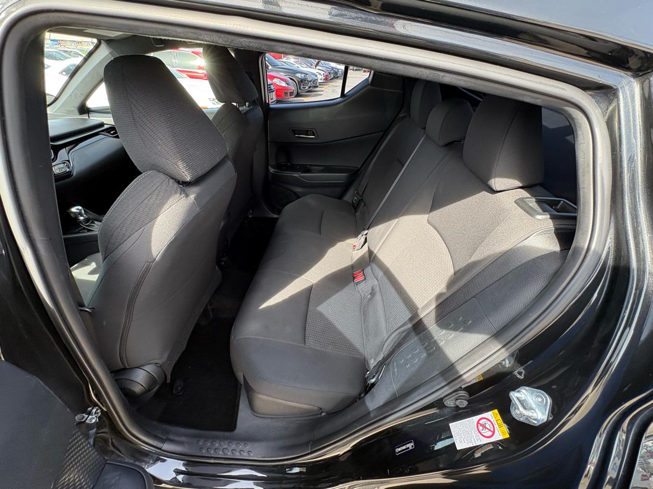 Toyota C-HR XLE FWD (Natl) 2018