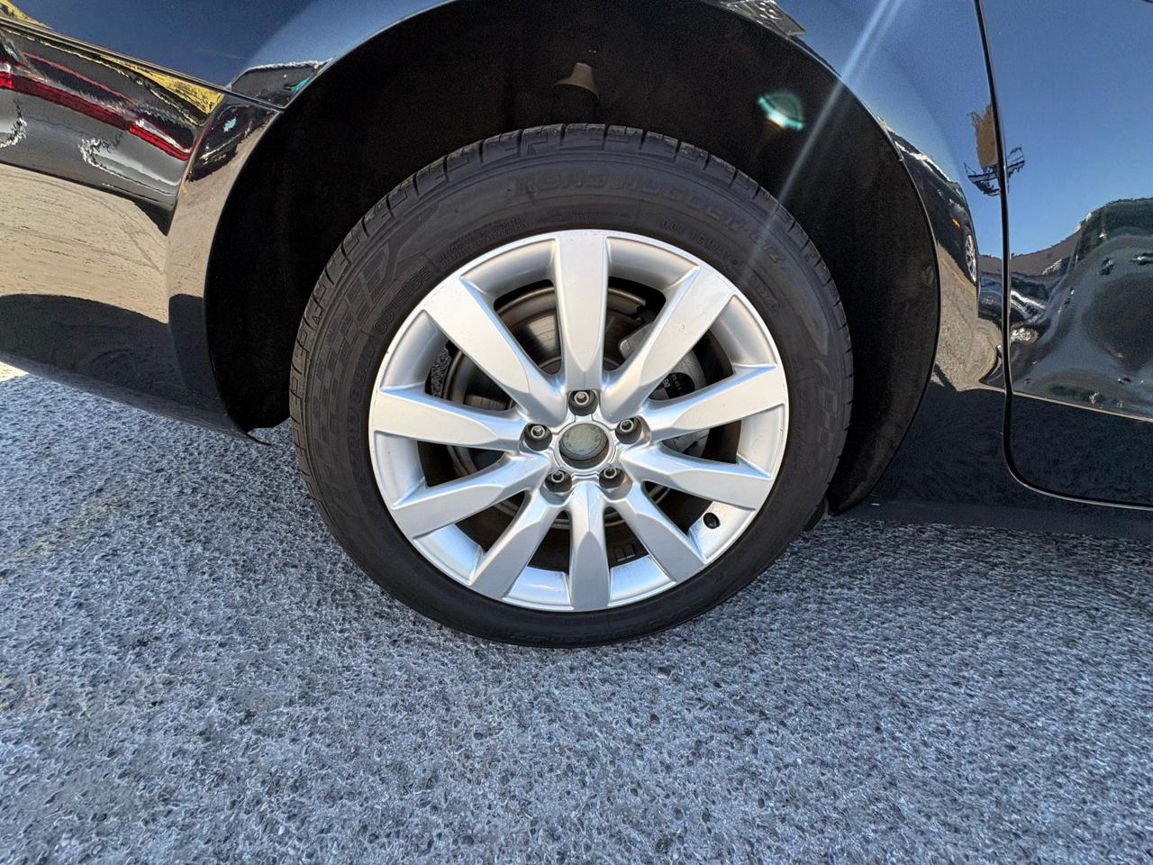 Audi A4 4dr Sdn CVT FrontTrak 2.0T Premium 2014