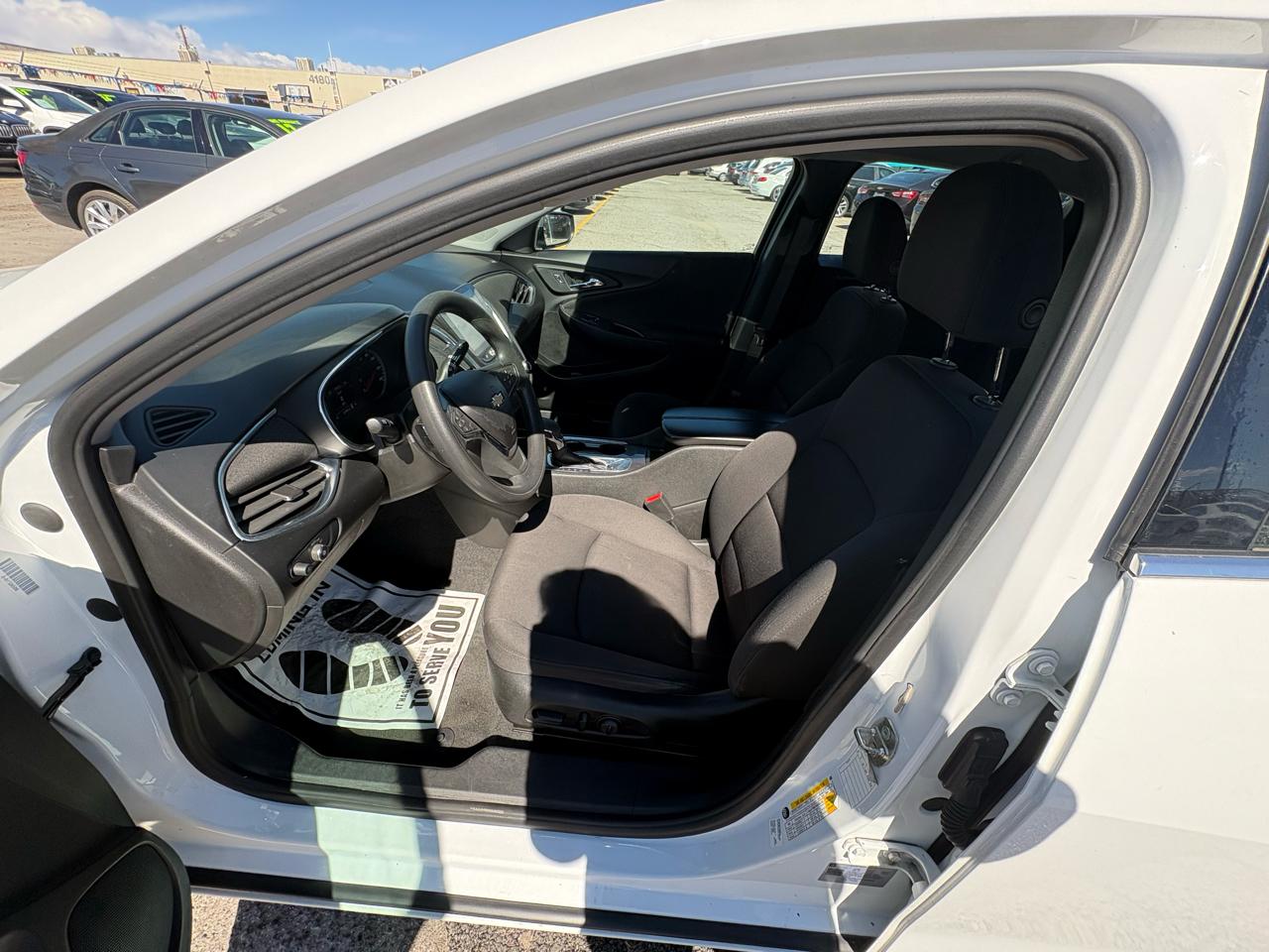 Chevrolet Malibu 4dr Sdn LT 2021