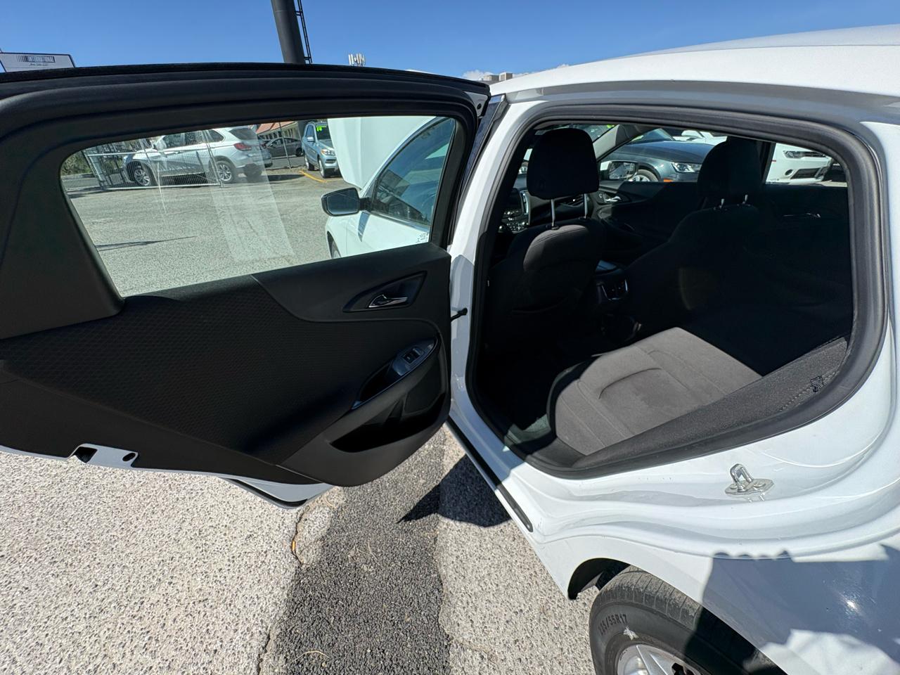 Chevrolet Malibu 4dr Sdn LT 2021