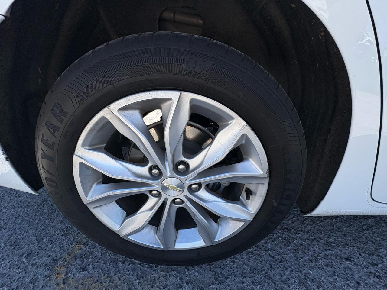 Chevrolet Malibu 4dr Sdn LT 2021