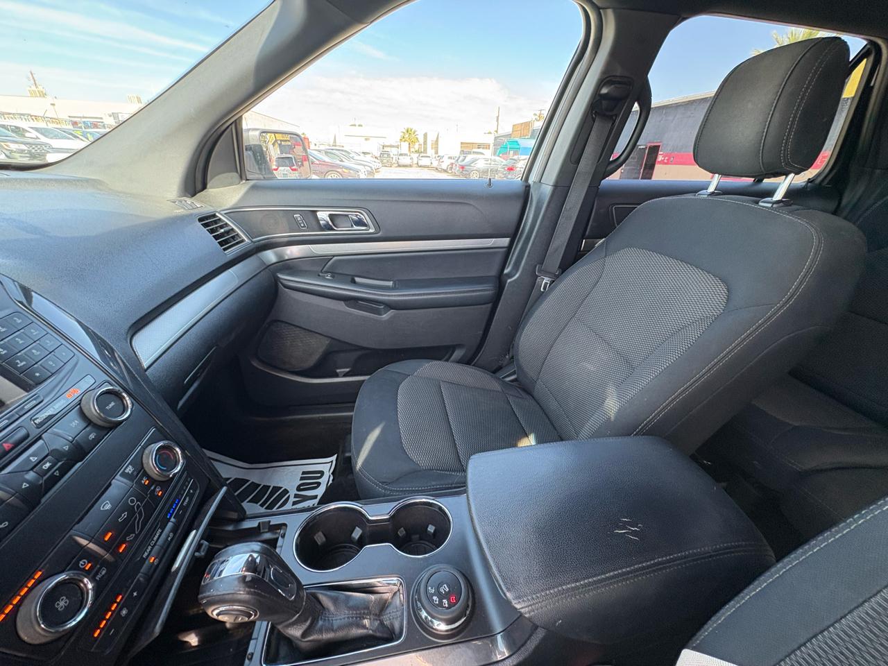 Ford Explorer XLT 4WD 2018