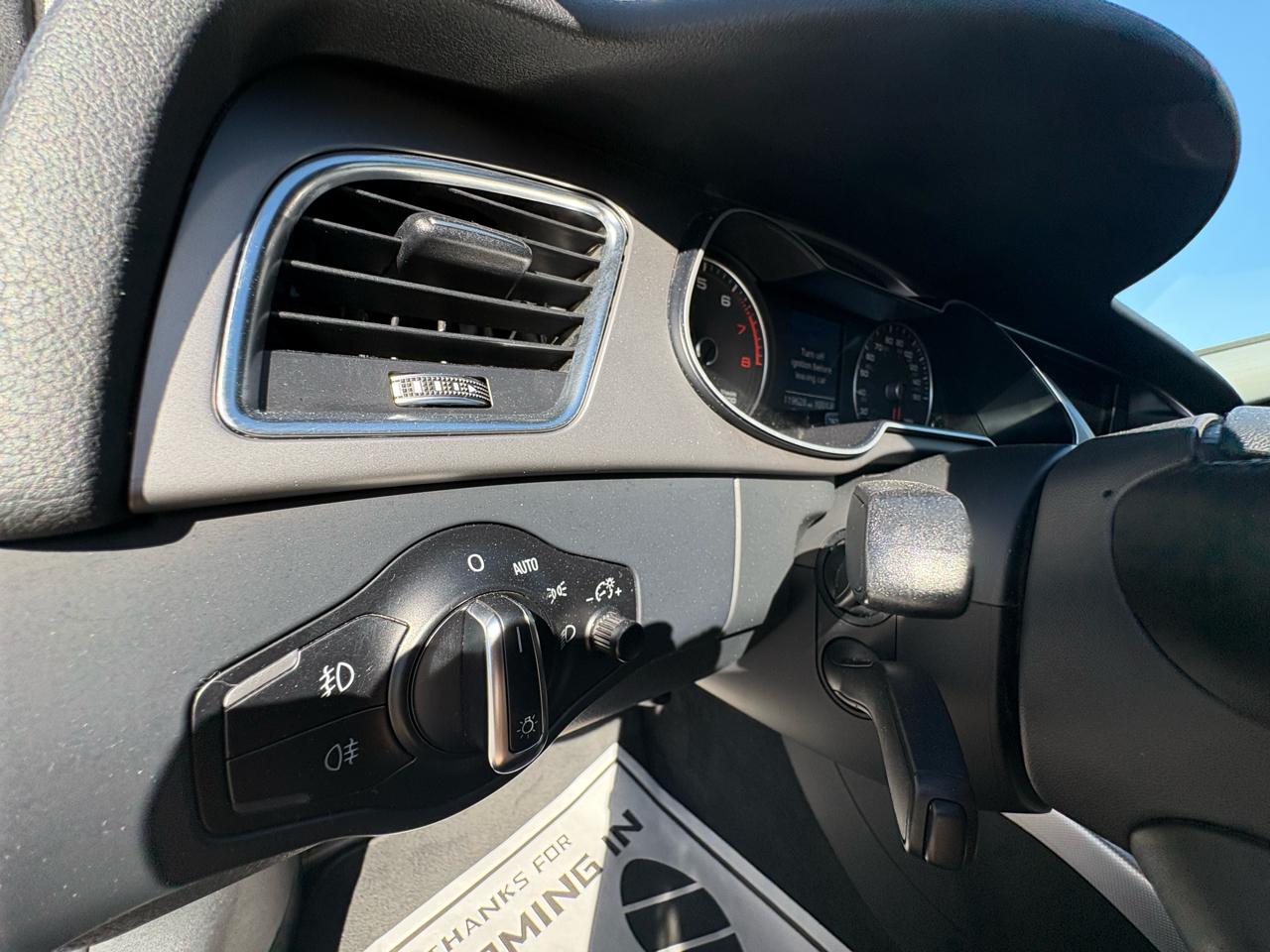 Audi A4 4dr Sdn Auto quattro 2.0T Premium 2015