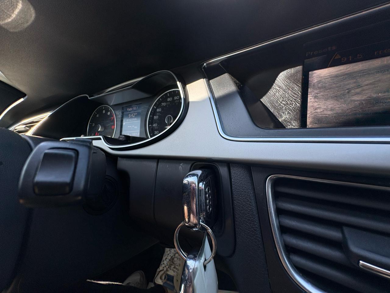 Audi A4 4dr Sdn Auto quattro 2.0T Premium 2015