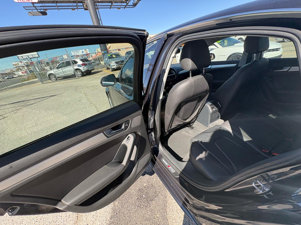 Audi A4 4dr Sdn Auto quattro 2.0T Premium 2015