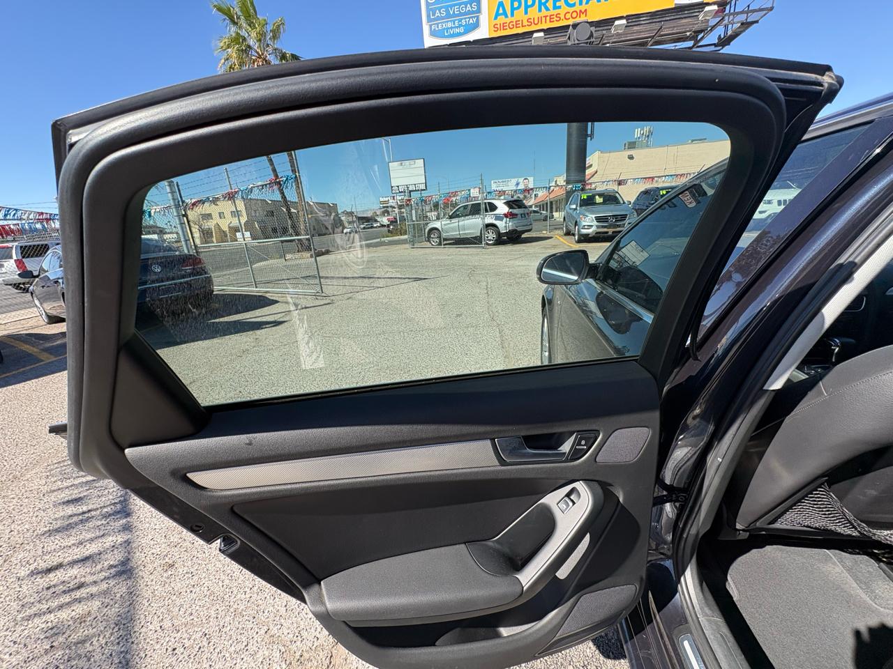 Audi A4 4dr Sdn Auto quattro 2.0T Premium 2015