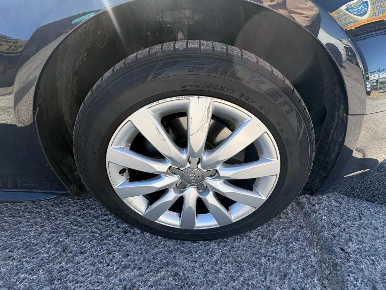 Audi A4 4dr Sdn Auto quattro 2.0T Premium 2015