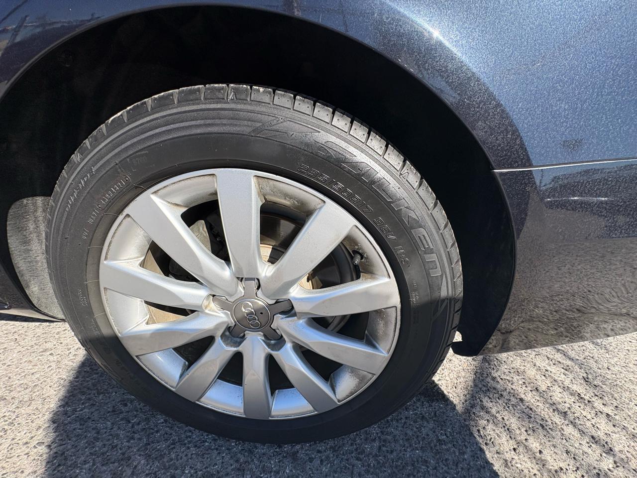 Audi A4 4dr Sdn Auto quattro 2.0T Premium 2015