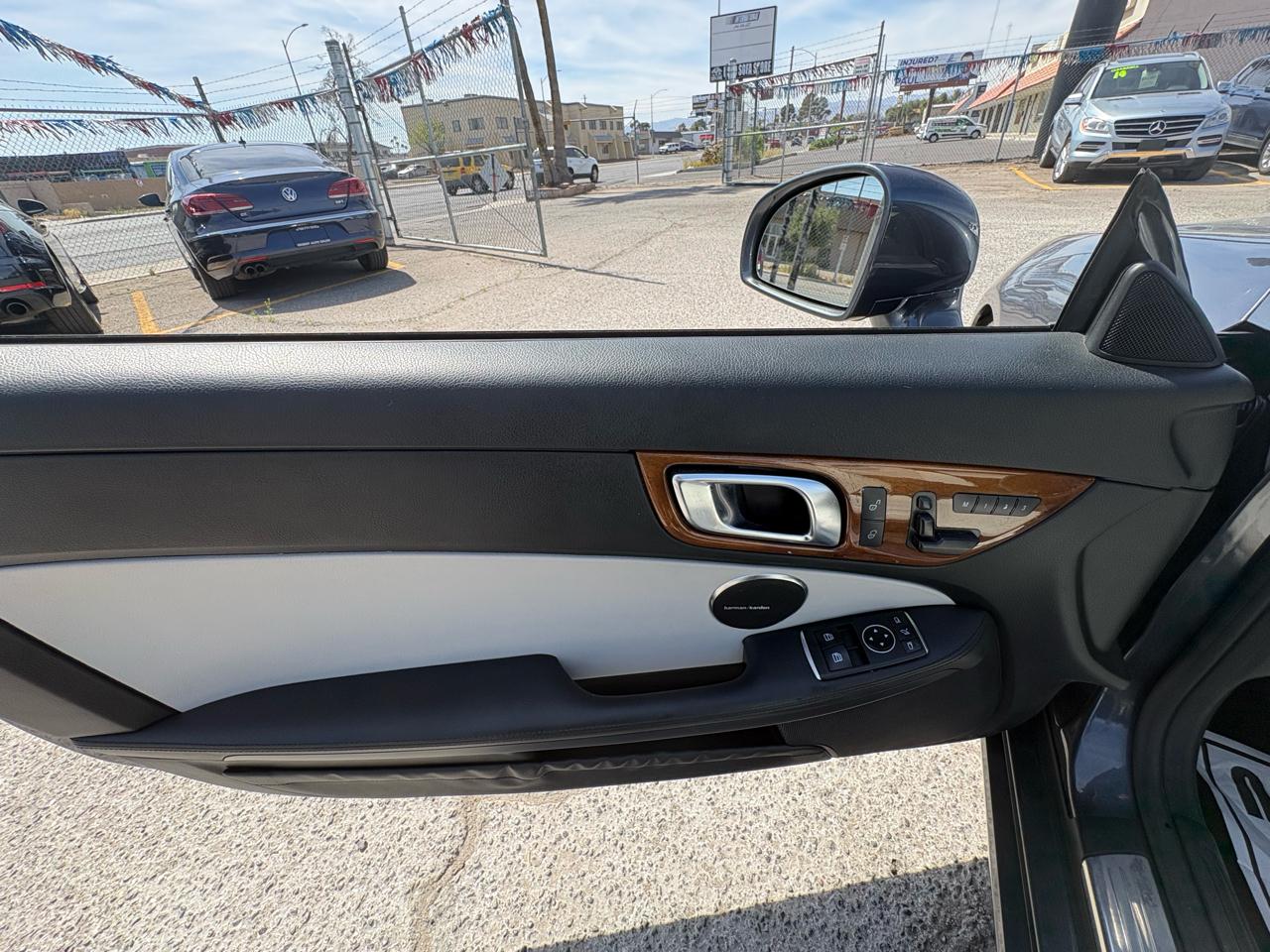 Mercedes-Benz SLK-Class 2dr Roadster SLK 350 2012