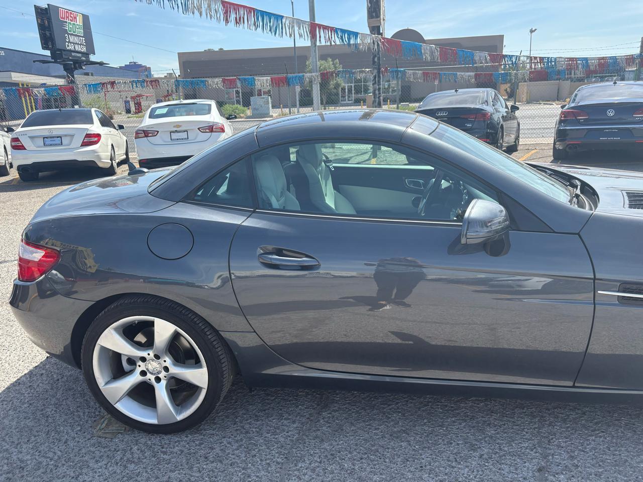 Mercedes-Benz SLK-Class 2dr Roadster SLK 350 2012