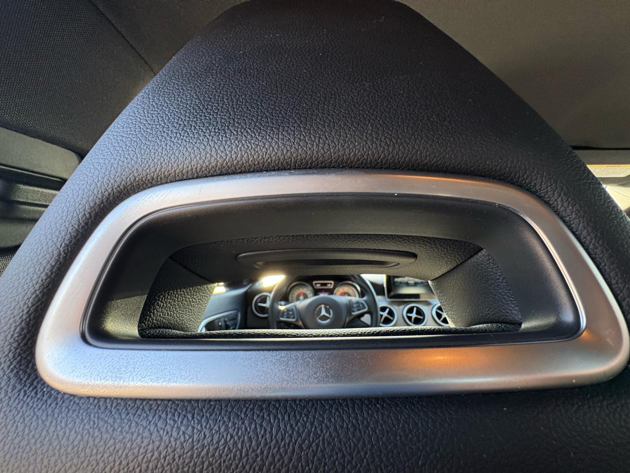 Mercedes-Benz CLA-Class 4dr Sdn CLA 250 FWD 2015