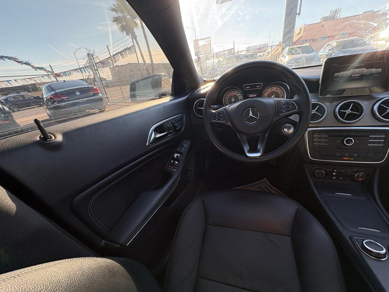 Mercedes-Benz CLA-Class 4dr Sdn CLA 250 FWD 2015