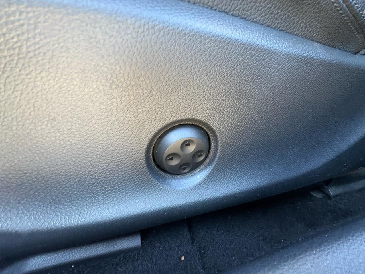 Mercedes-Benz CLA-Class 4dr Sdn CLA 250 FWD 2015