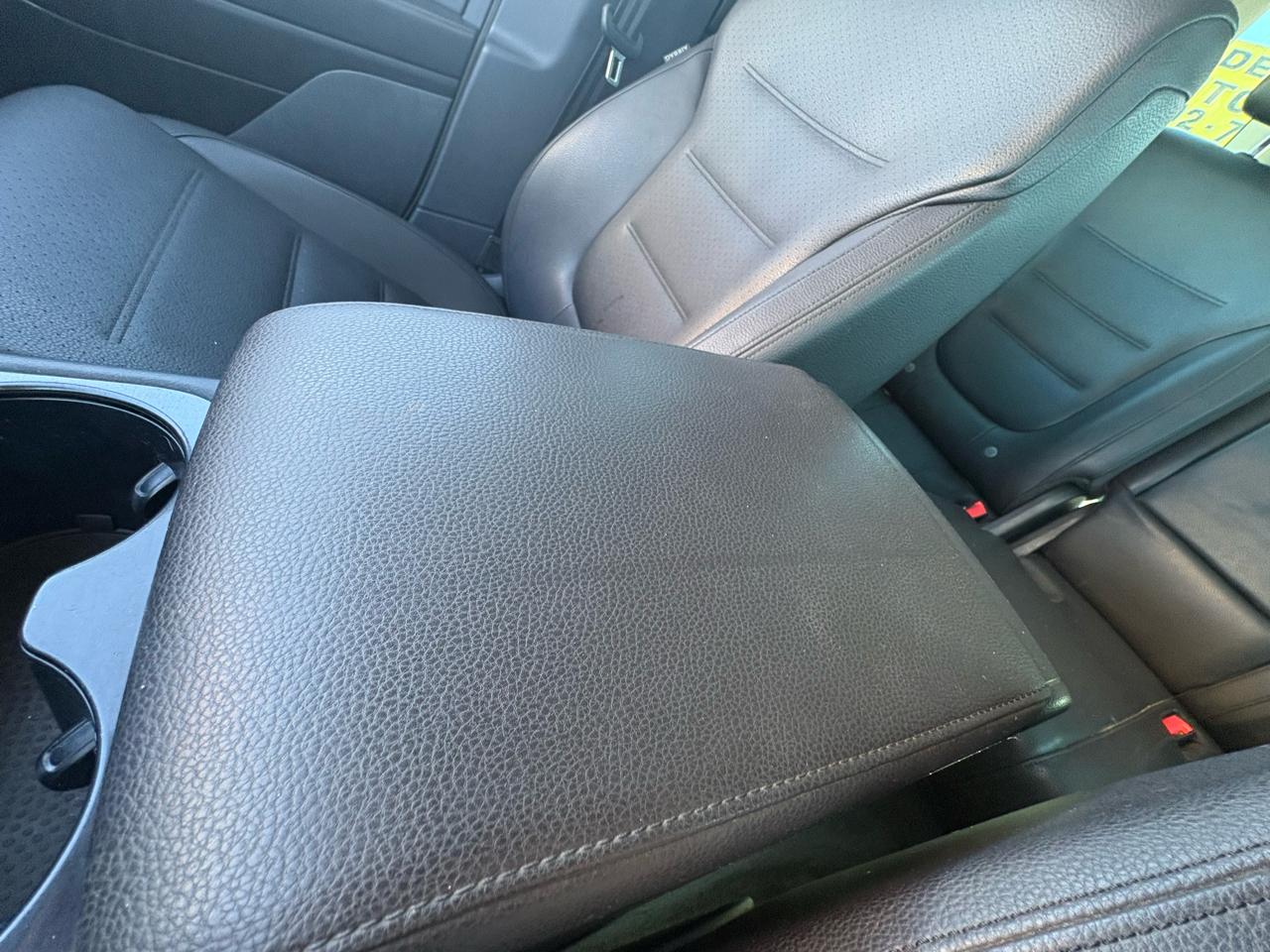 Volkswagen Touareg 4dr 3.6L Sport w/Nav 2014