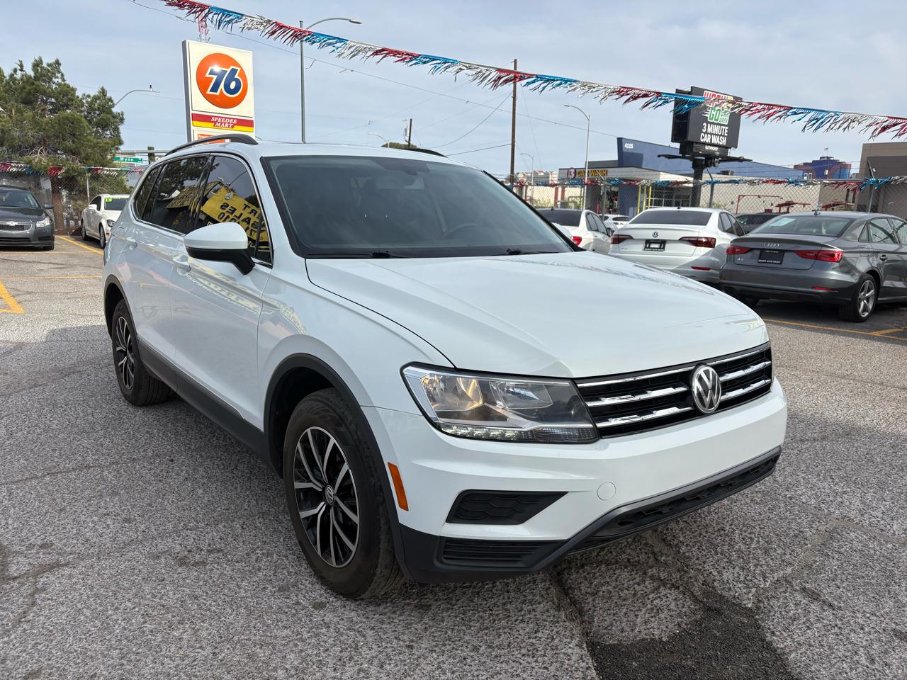 Volkswagen Touareg 4dr 3.6L Sport w/Nav 2014