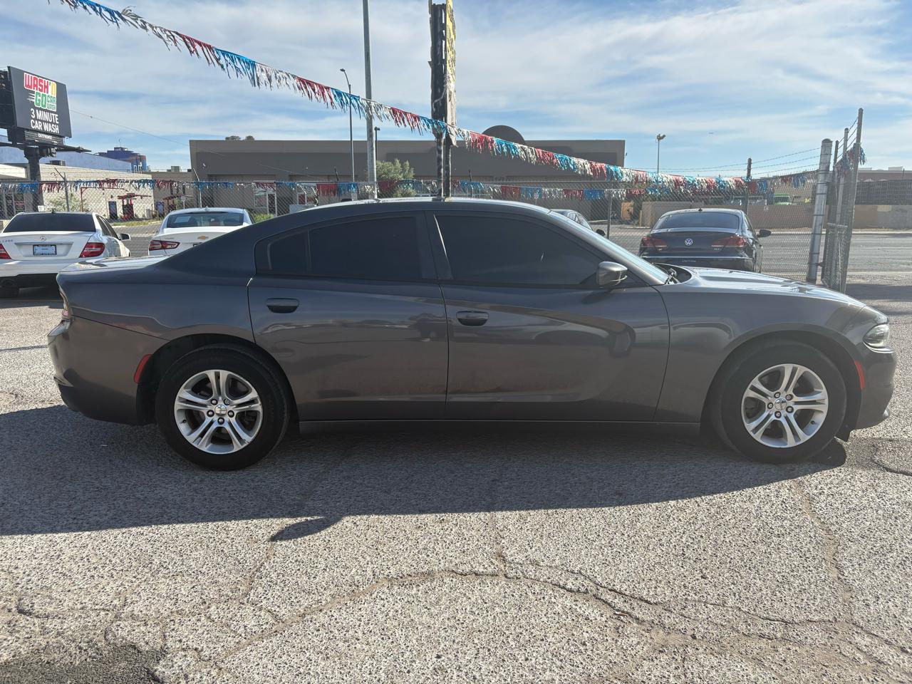 Dodge Charger 4dr Sdn SE RWD 2015