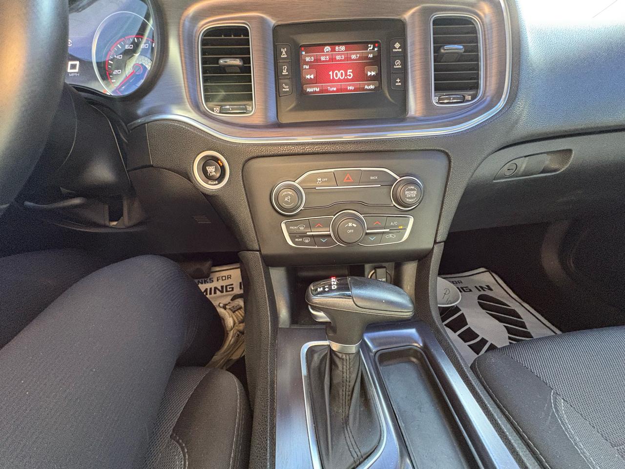 Dodge Charger 4dr Sdn SE RWD 2015