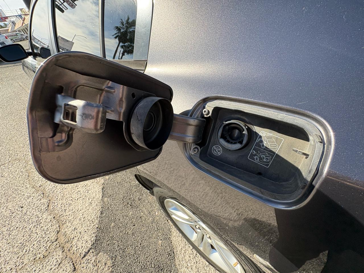 Dodge Charger 4dr Sdn SE RWD 2015