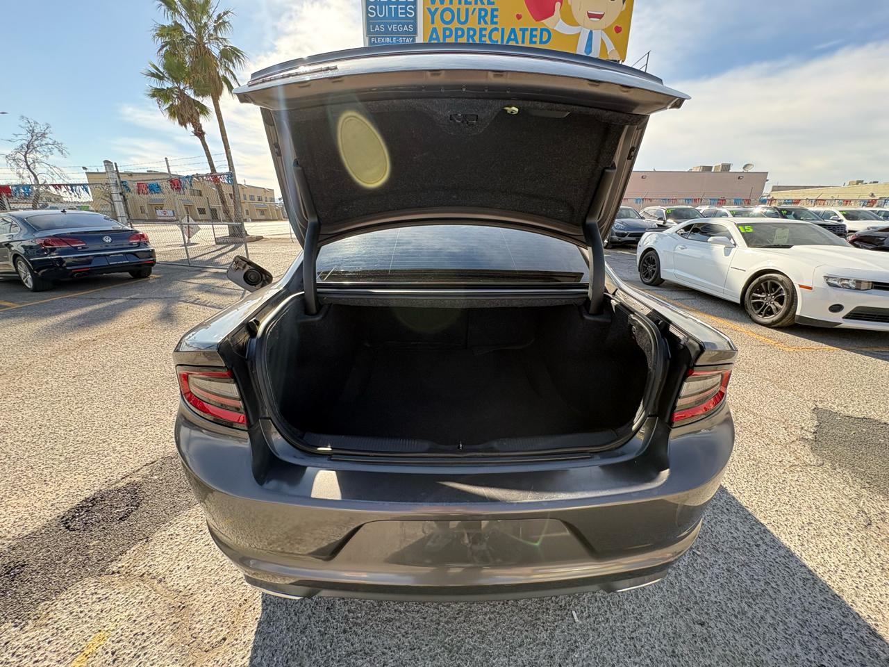 Dodge Charger 4dr Sdn SE RWD 2015