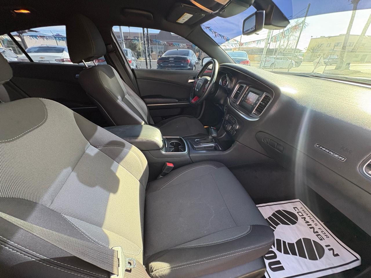 Dodge Charger 4dr Sdn SE RWD 2015