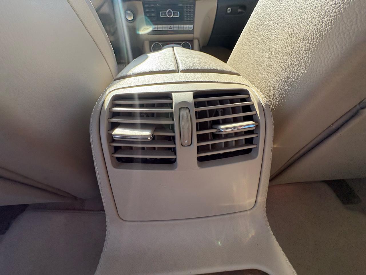 Mercedes-Benz CLS-Class 4dr Sdn CLS 550 RWD 2013