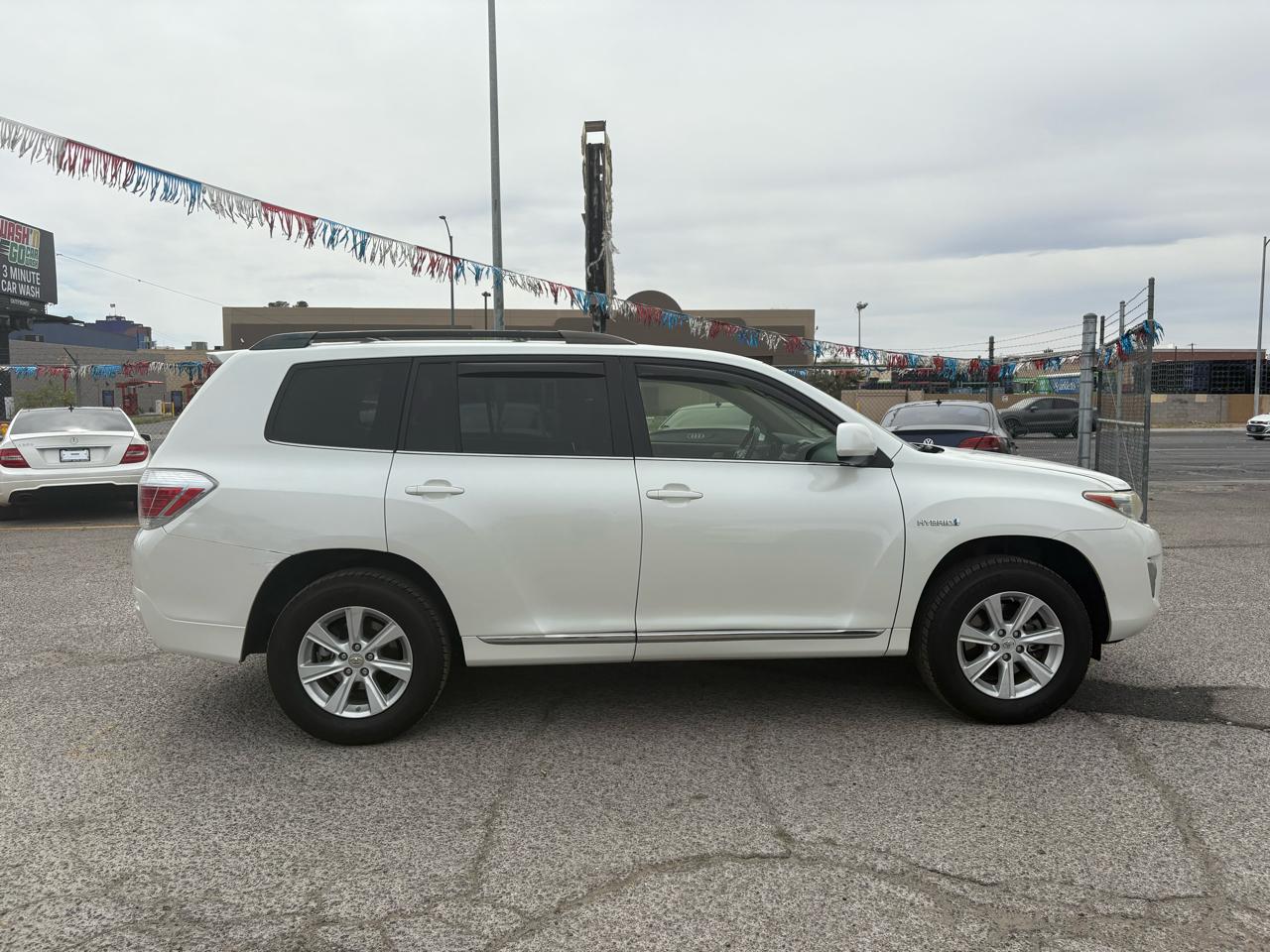 Toyota Highlander Hybrid 4WD 4dr (Natl) 2012