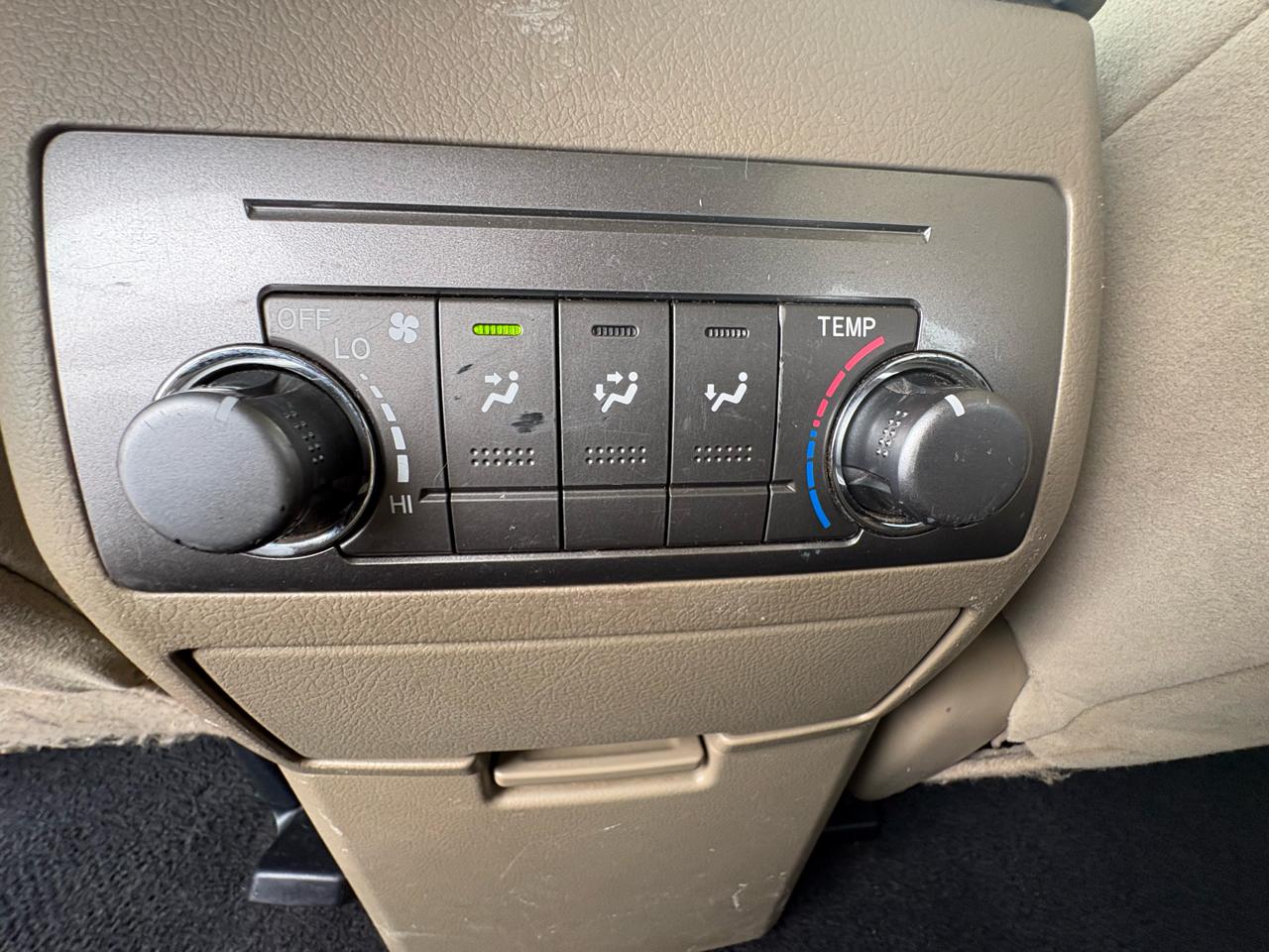 Toyota Highlander Hybrid 4WD 4dr (Natl) 2012