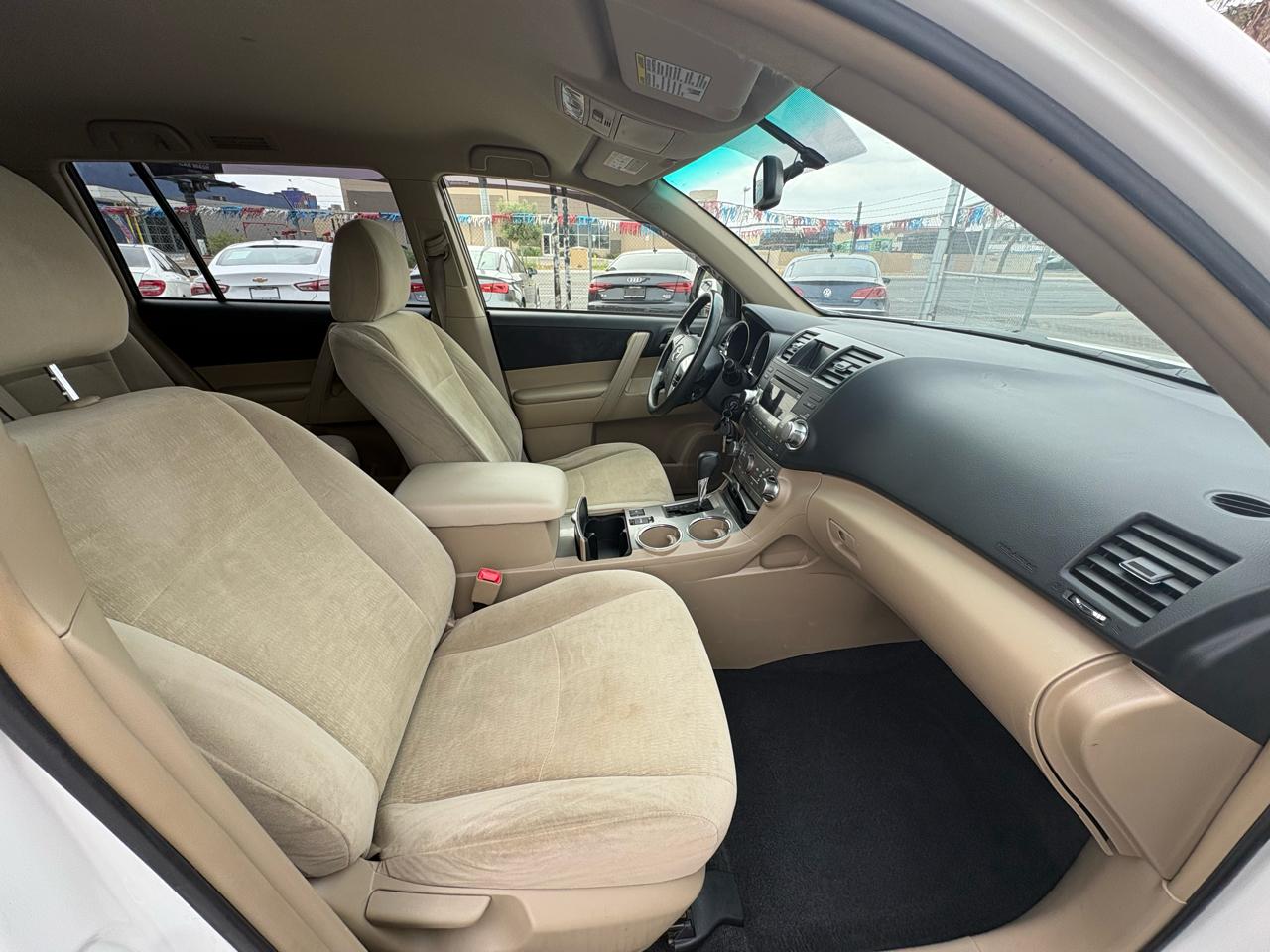 Toyota Highlander Hybrid 4WD 4dr (Natl) 2012