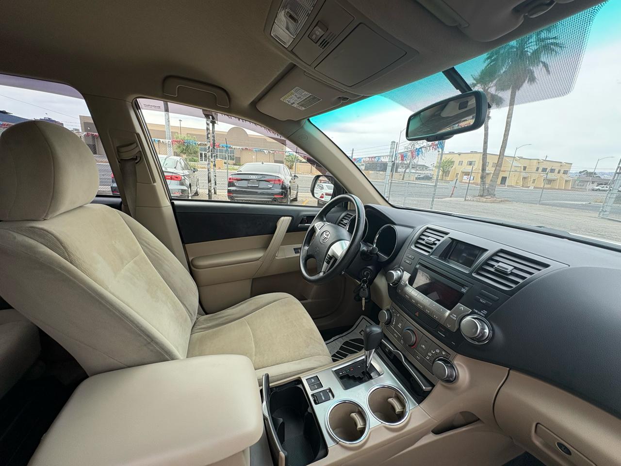 Toyota Highlander Hybrid 4WD 4dr (Natl) 2012