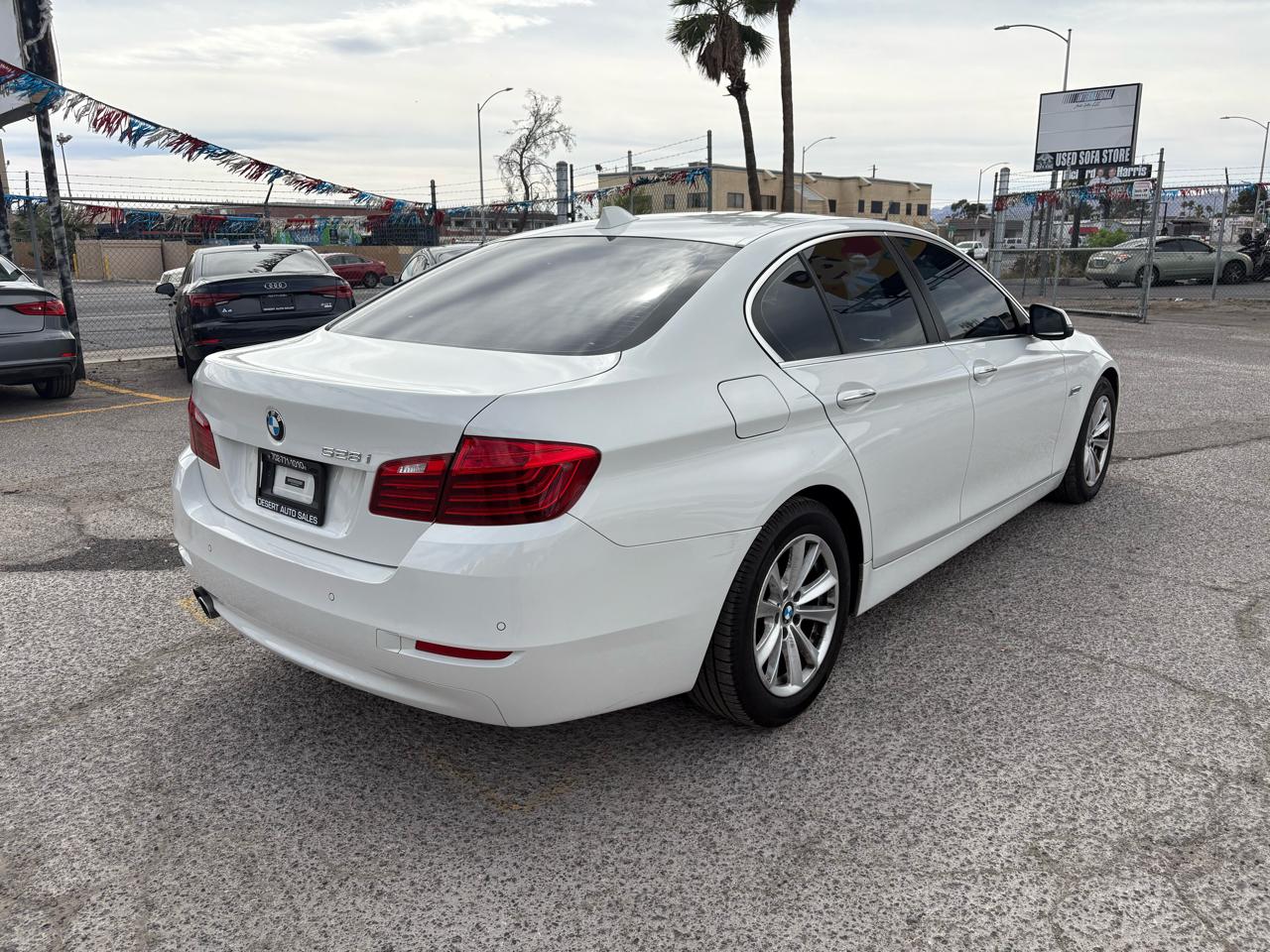 BMW 5 Series 4dr Sdn 528i RWD 2015