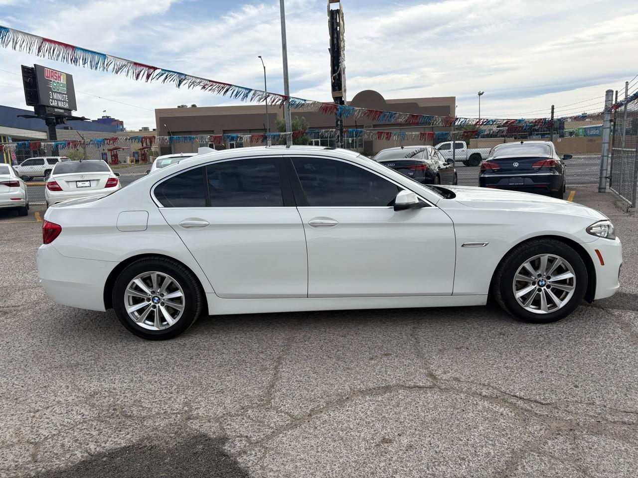 BMW 5 Series 4dr Sdn 528i RWD 2015