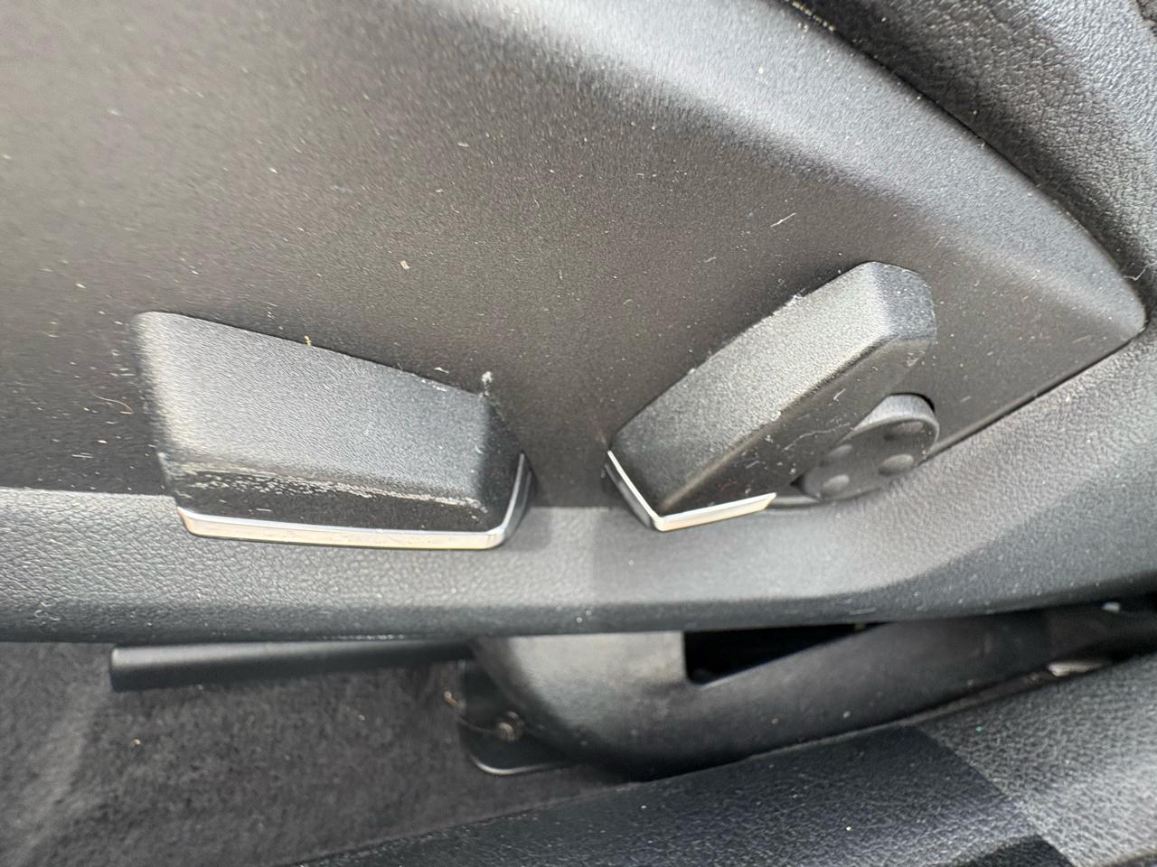 BMW 5 Series 4dr Sdn 528i RWD 2015