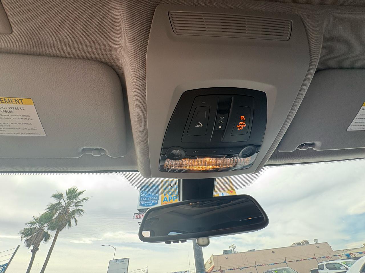 BMW 5 Series 4dr Sdn 528i RWD 2015