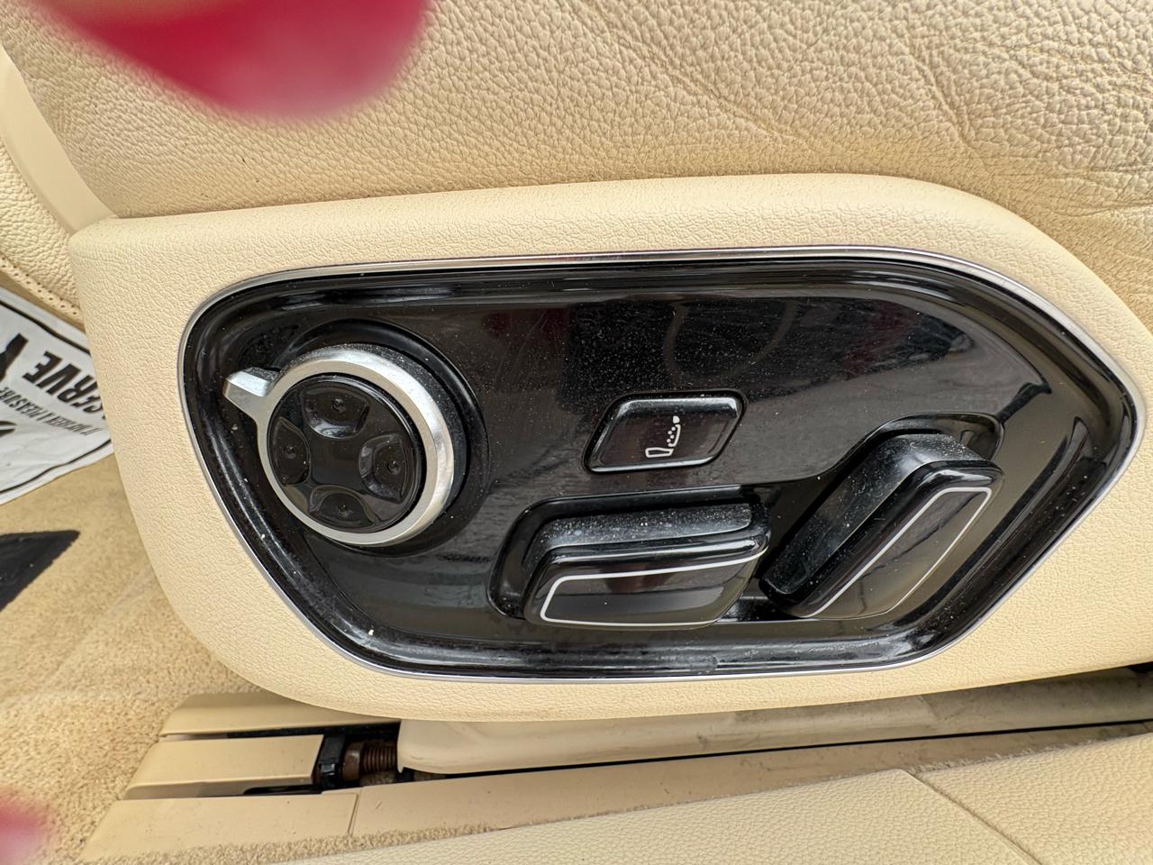 Audi A8 L 4dr Sdn 2012