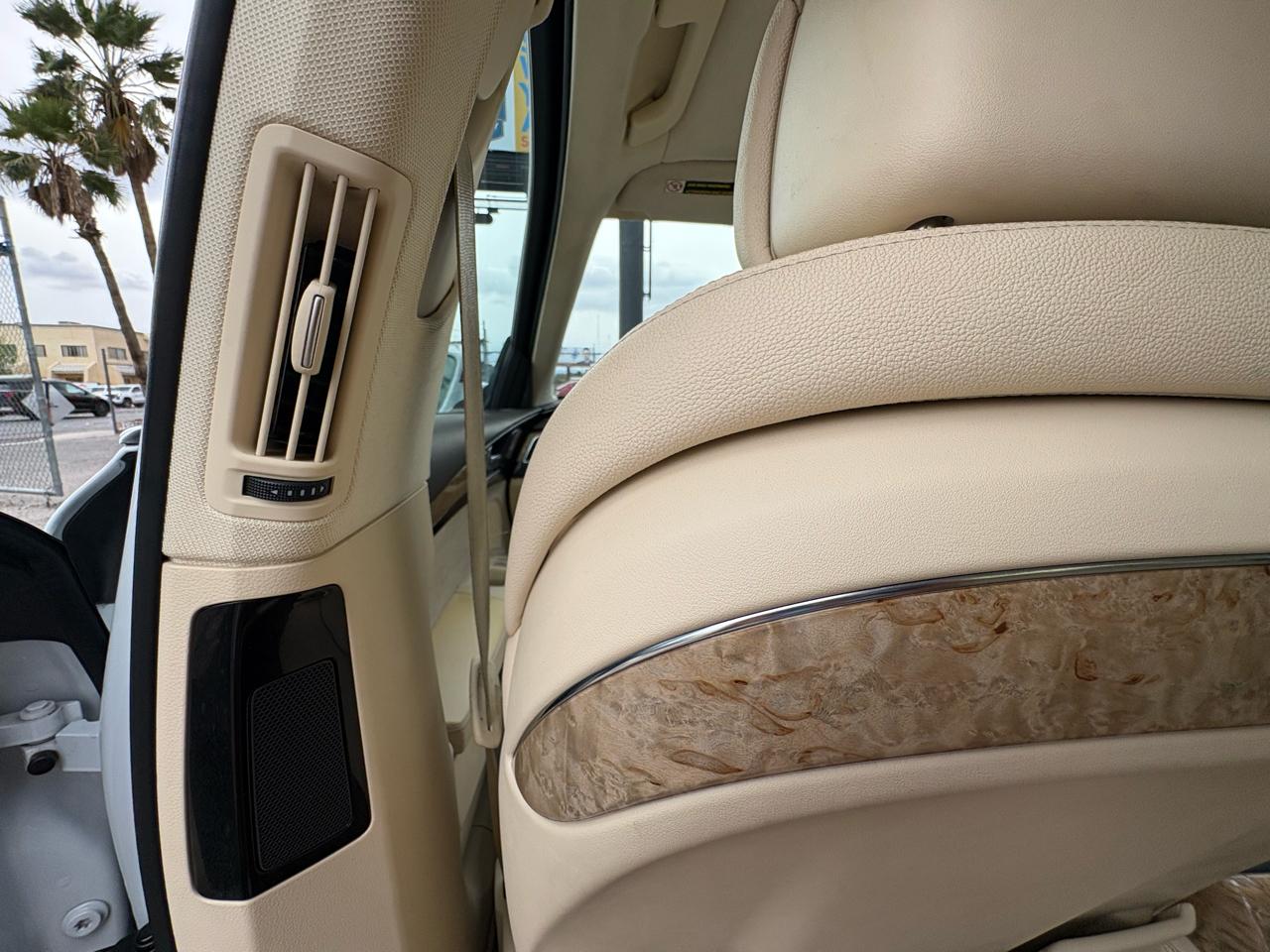 Audi A8 L 4dr Sdn 2012