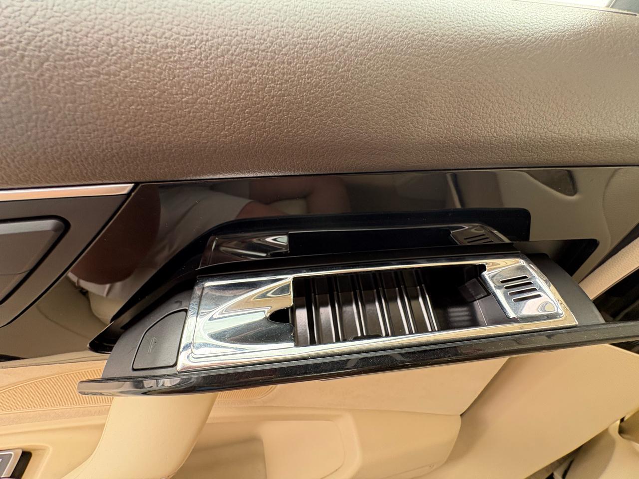 Audi A8 L 4dr Sdn 2012