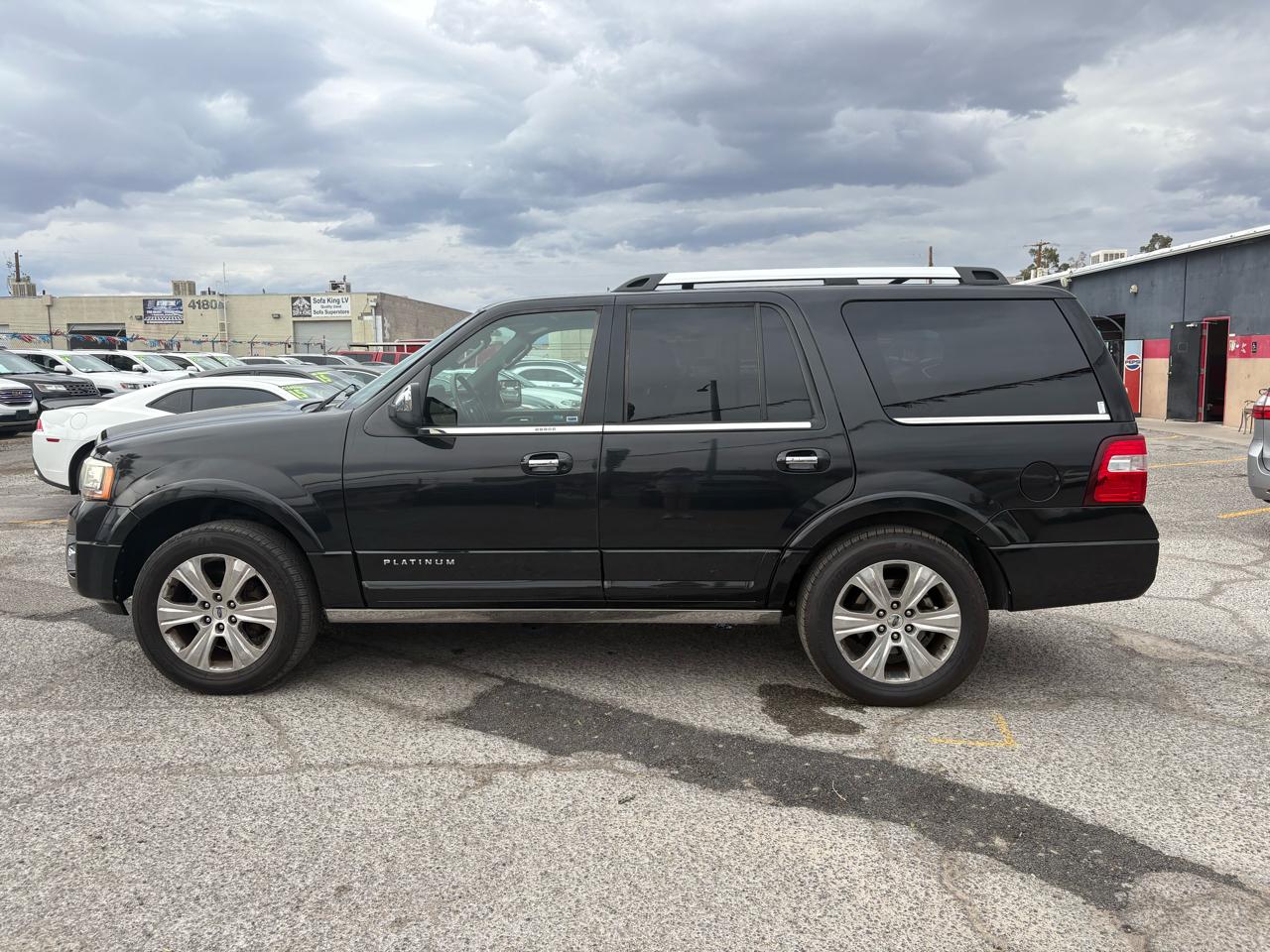 Ford Expedition 2WD 4dr Platinum 2015