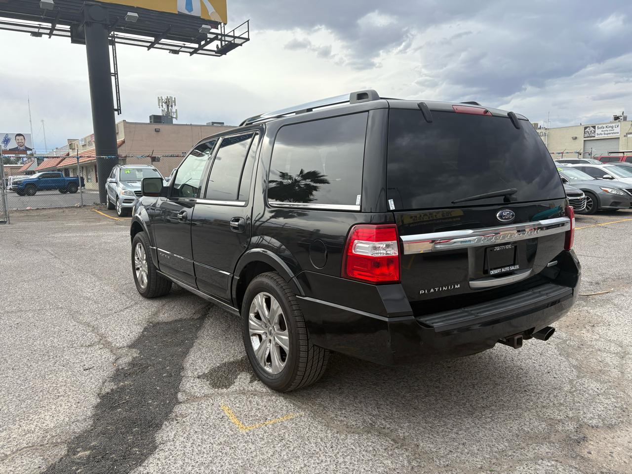 Ford Expedition 2WD 4dr Platinum 2015