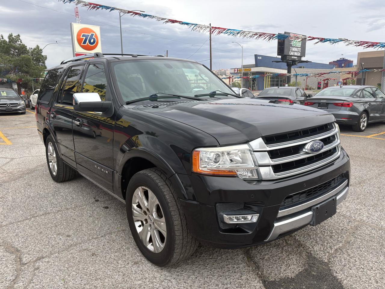 Ford Expedition 2WD 4dr Platinum 2015