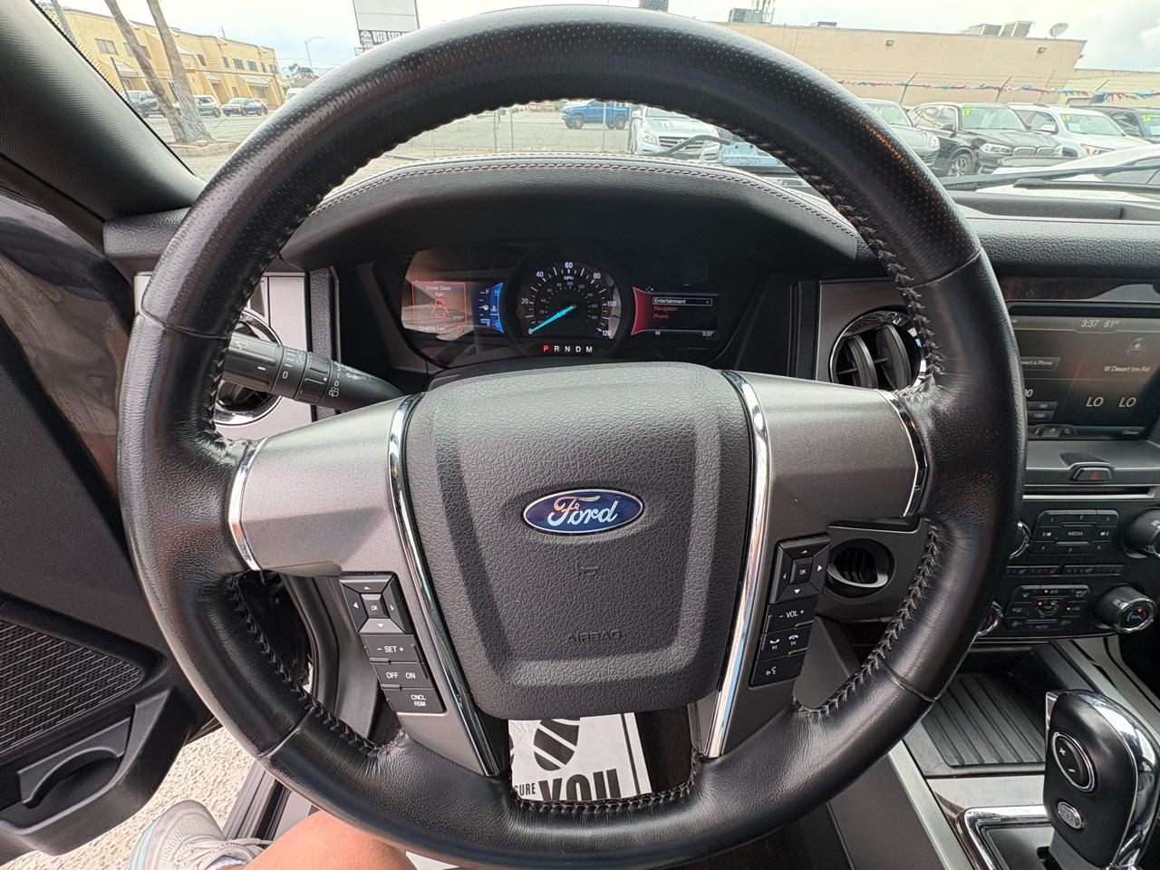 Ford Expedition 2WD 4dr Platinum 2015