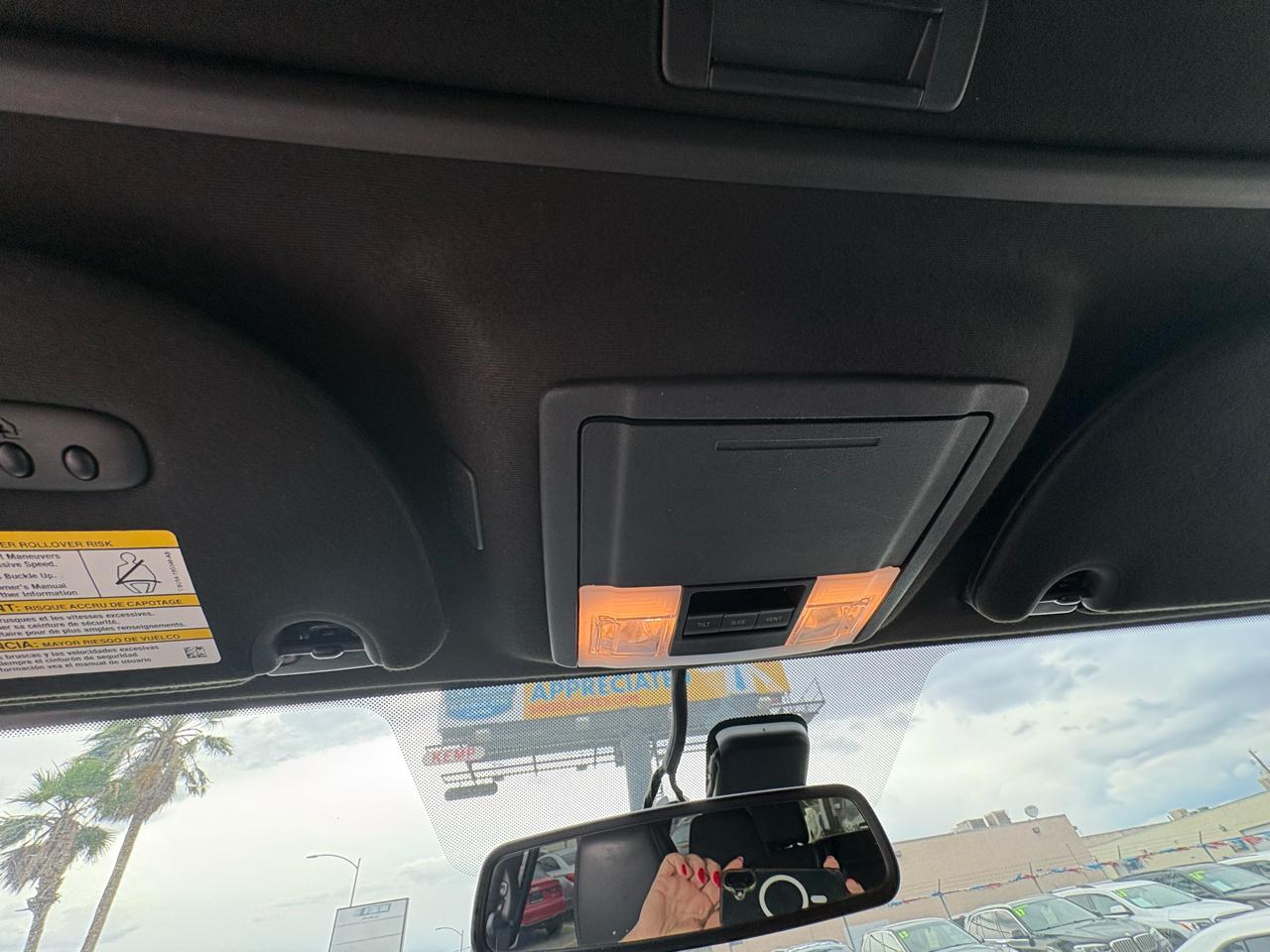 Ford Expedition 2WD 4dr Platinum 2015