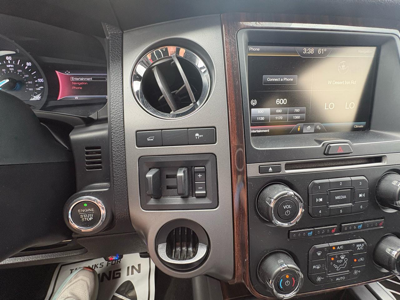 Ford Expedition 2WD 4dr Platinum 2015