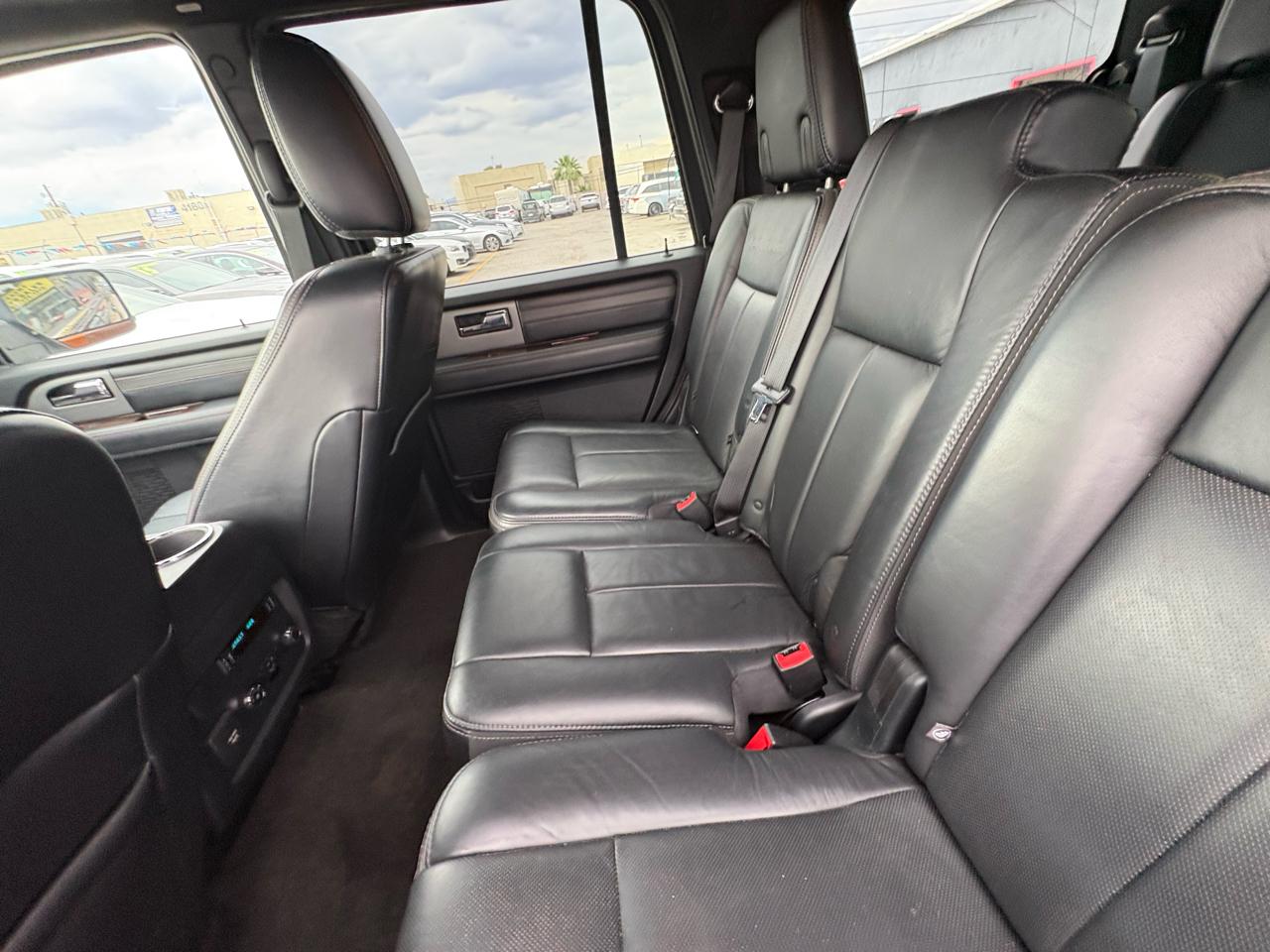 Ford Expedition 2WD 4dr Platinum 2015