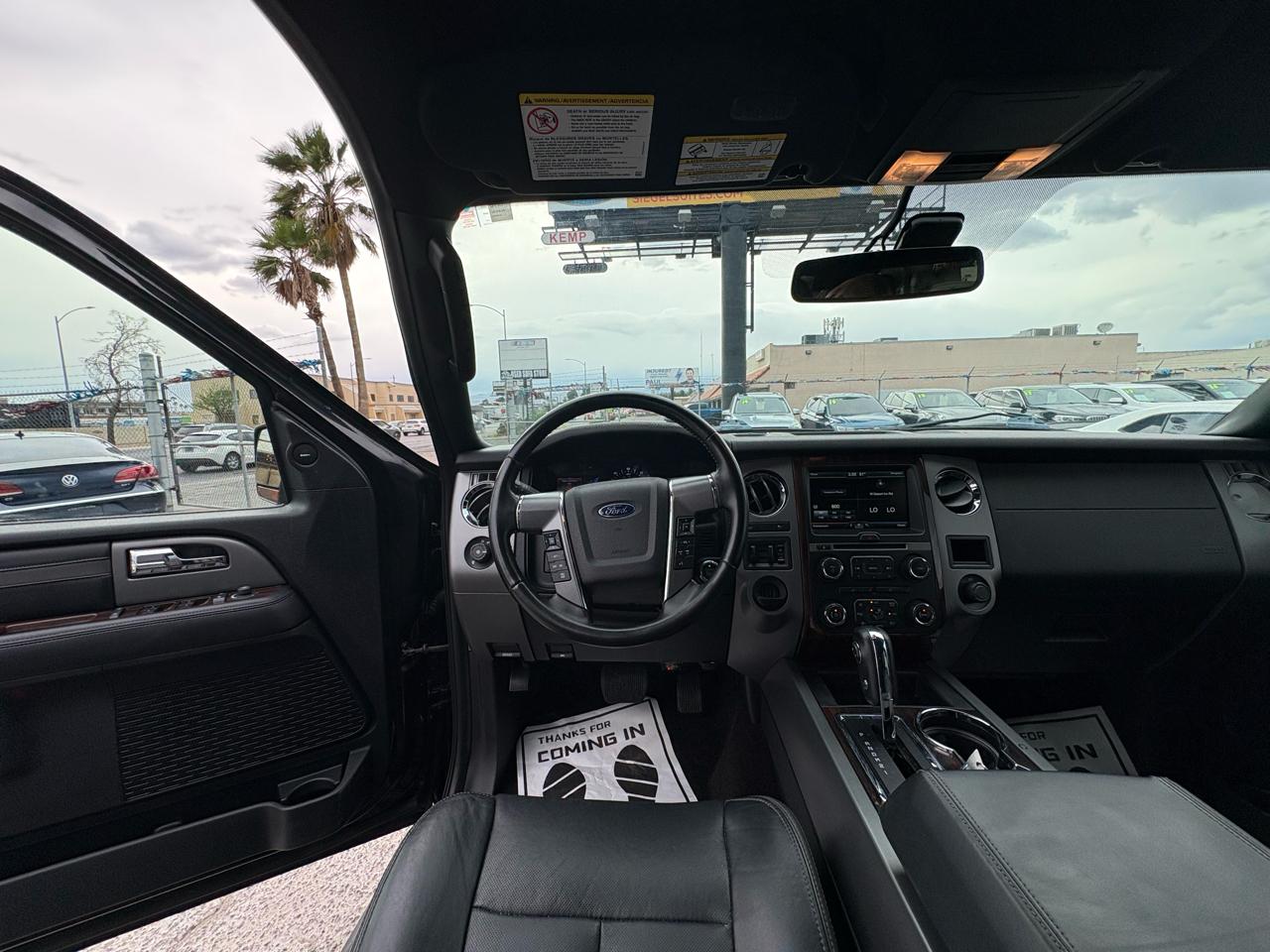 Ford Expedition 2WD 4dr Platinum 2015