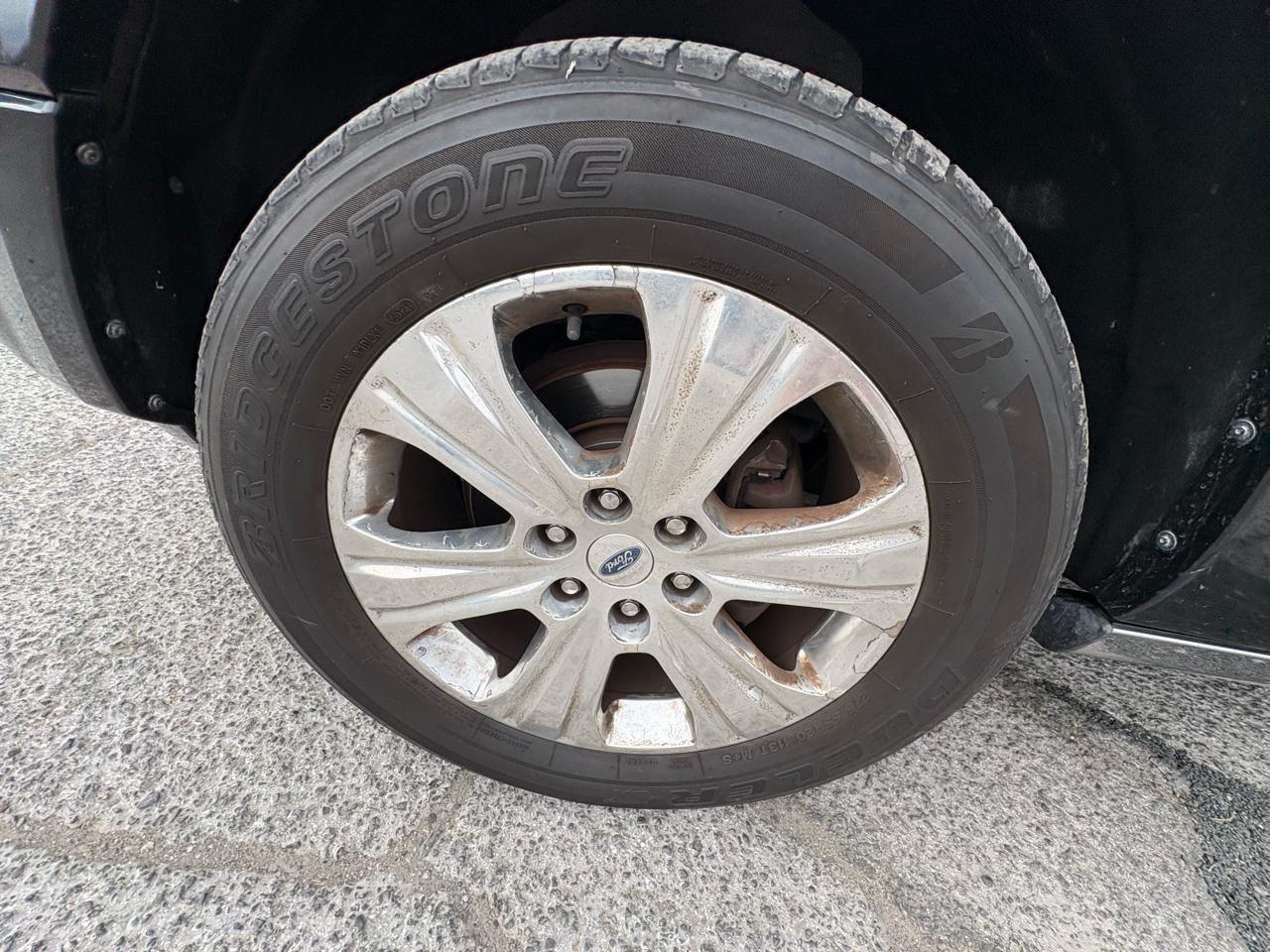 Ford Expedition 2WD 4dr Platinum 2015